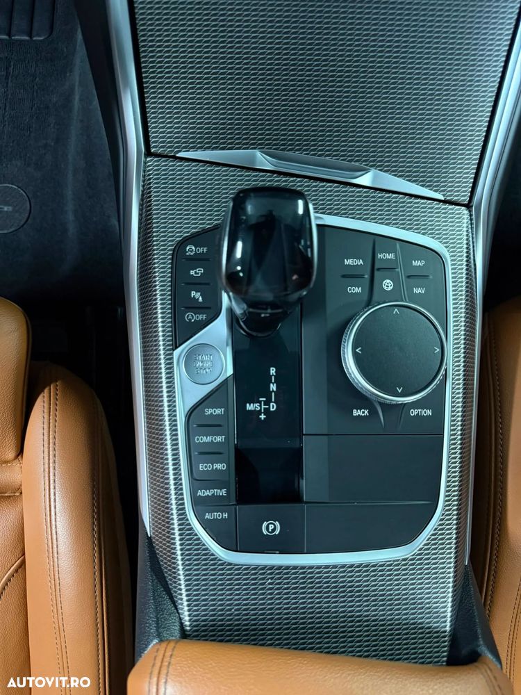 BMW Seria 3 330i xDrive AT - 8