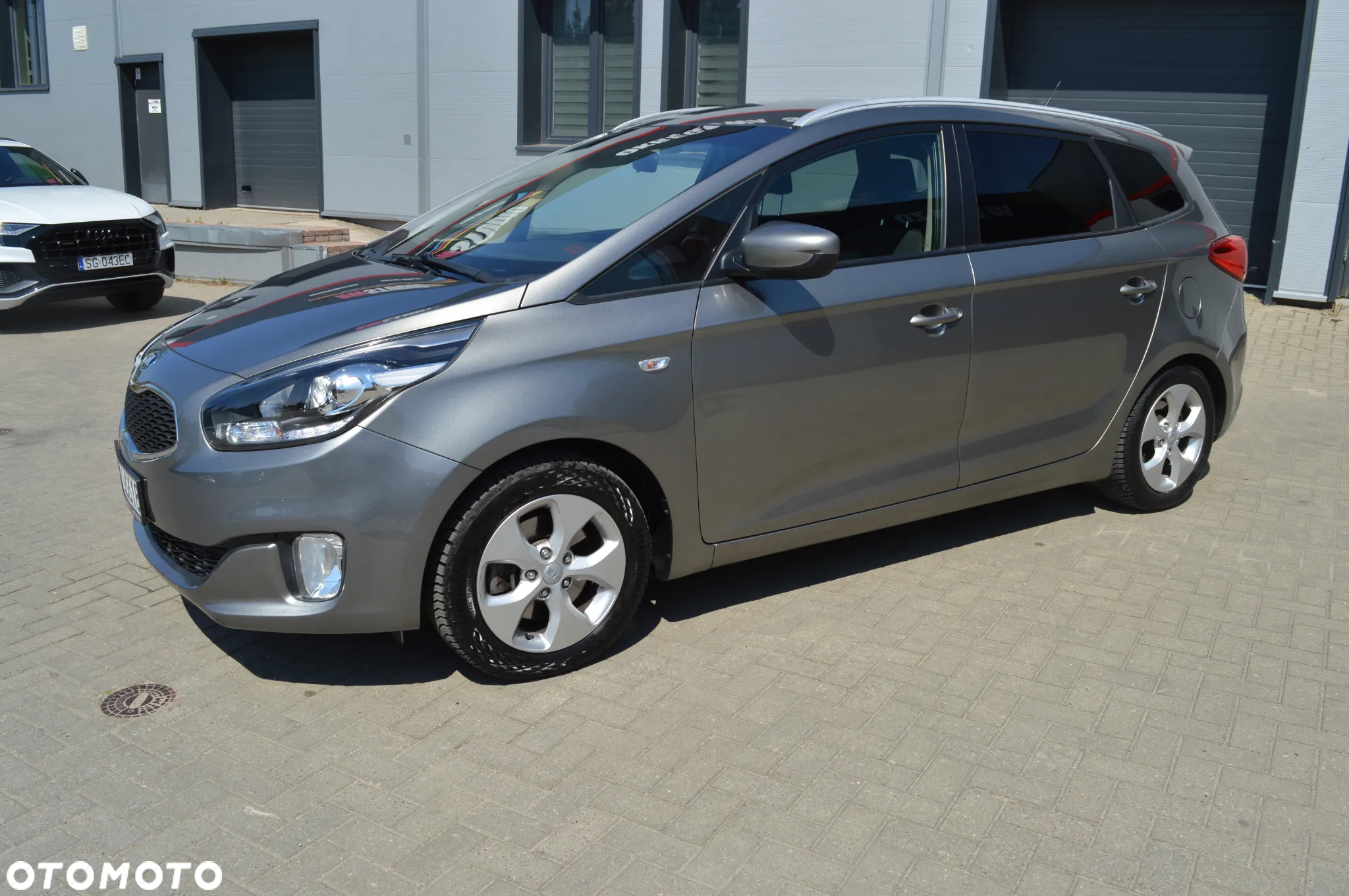 Kia Carens 1.6 GDI Dream Team Edition - 5