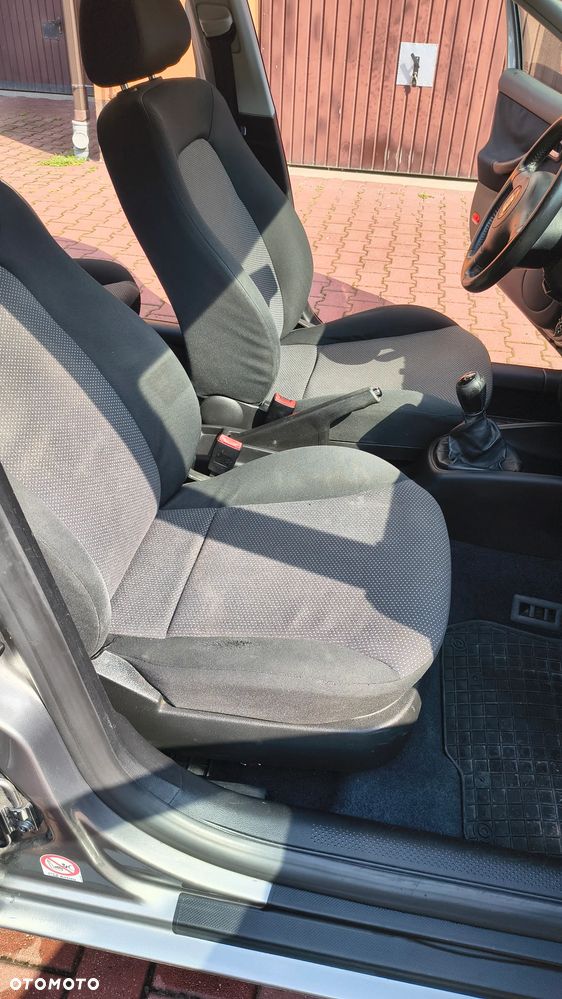 Seat Leon 1.6 Stella - 10