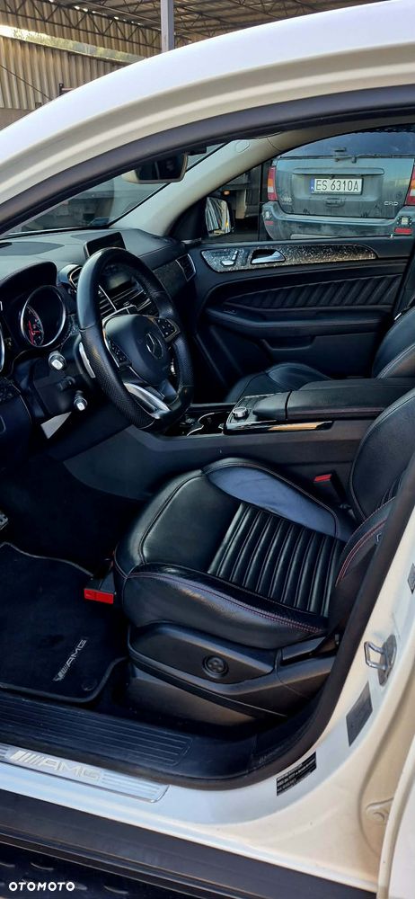 Mercedes-Benz GLE - 17