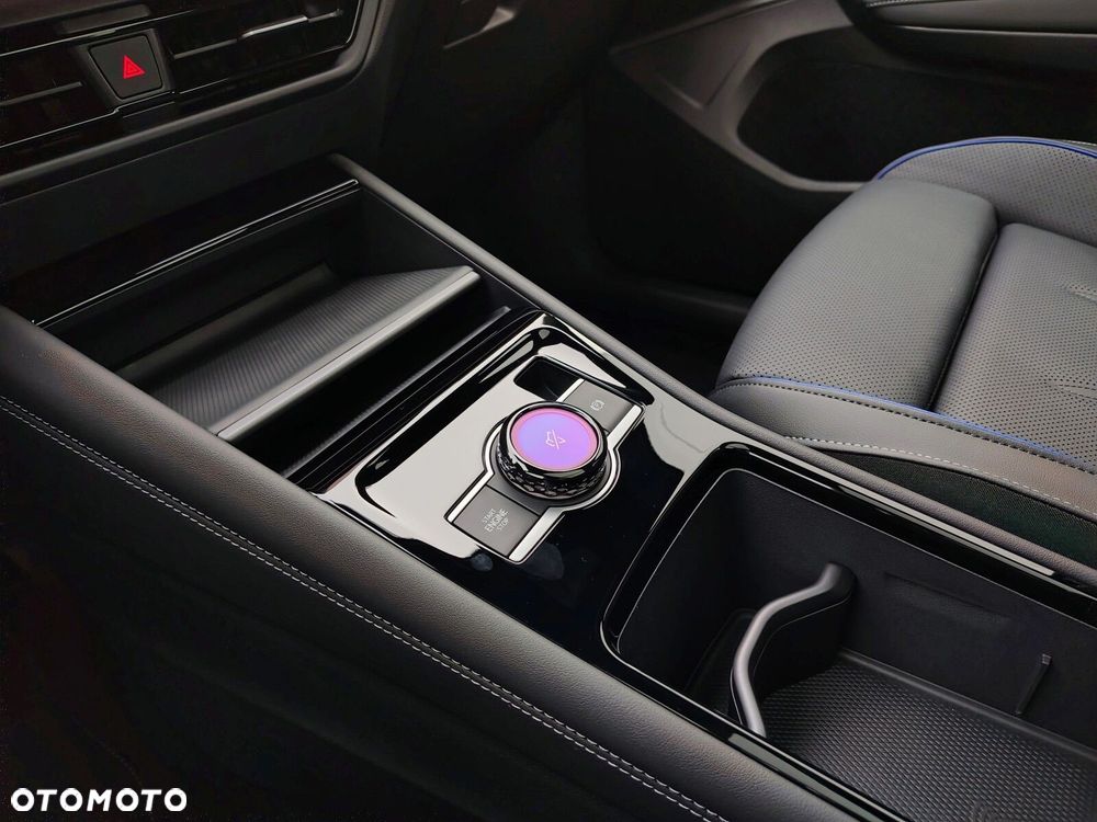 Volkswagen Tiguan - 19