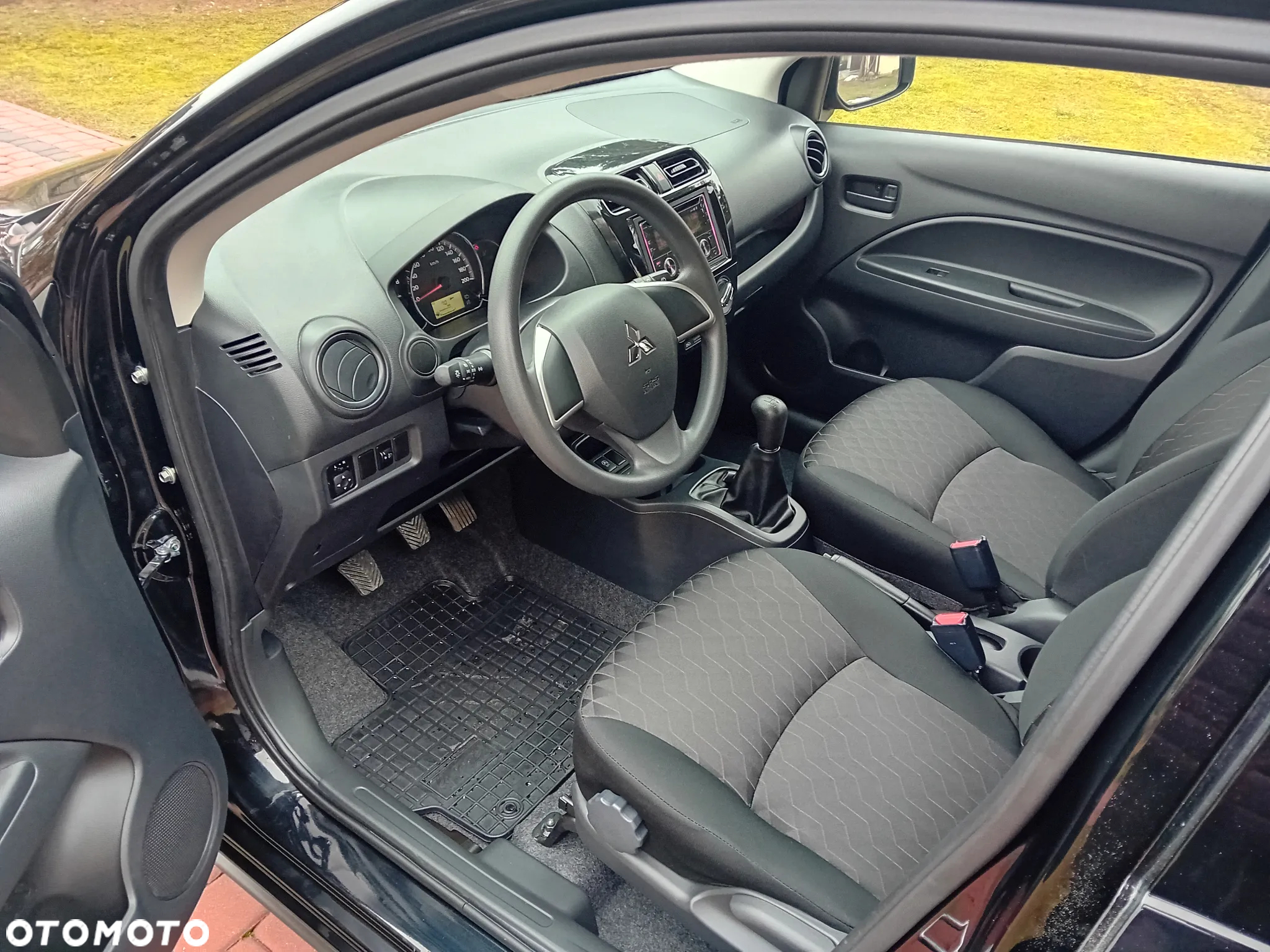 Mitsubishi Space Star 1.2 - 5