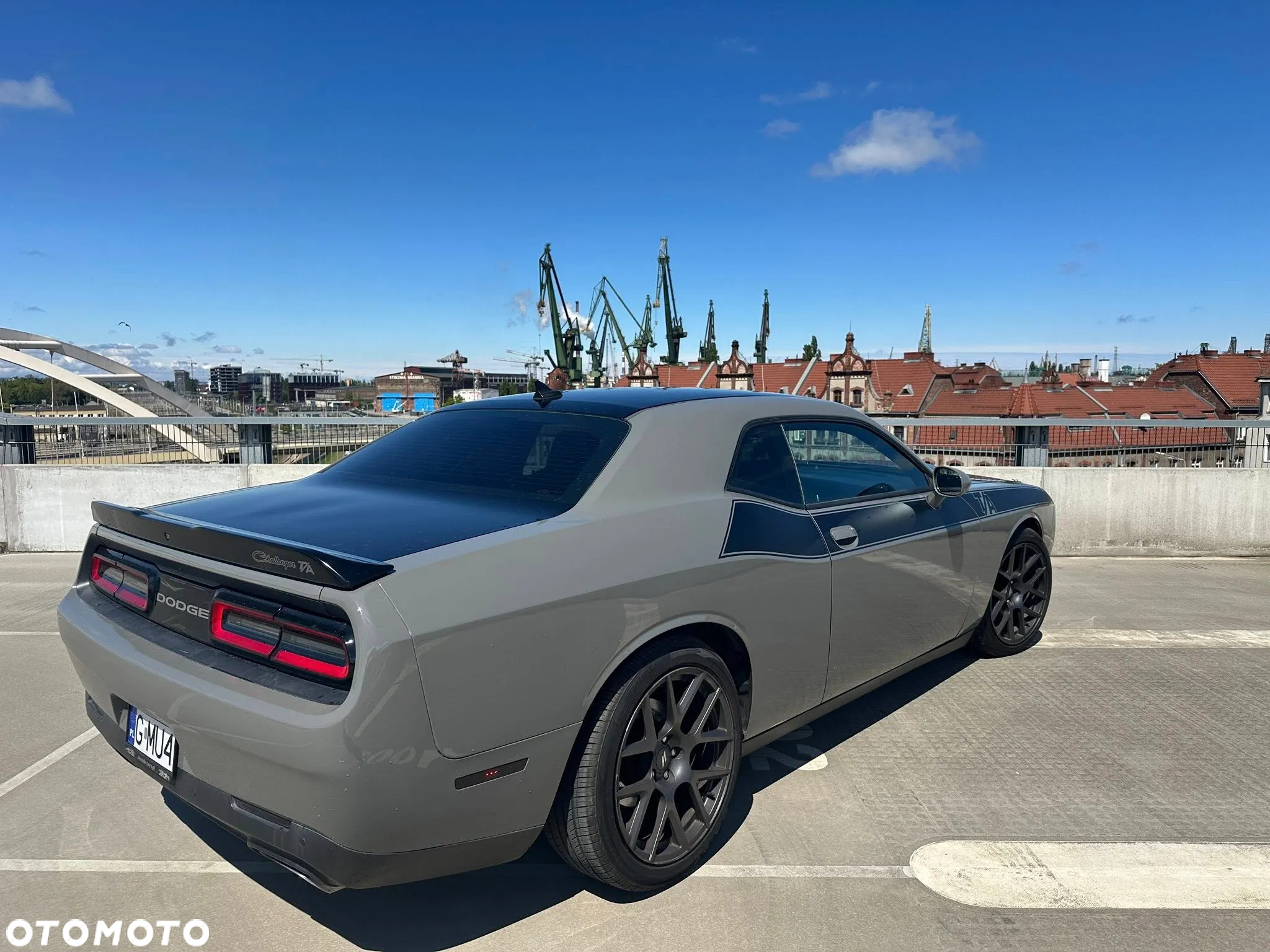 Dodge Challenger 5.7 R/T - 6