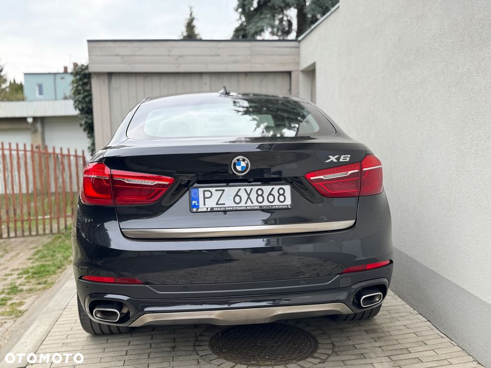 BMW X6 xDrive40d - 17