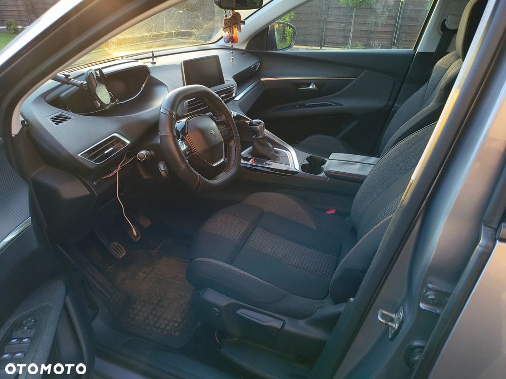 Peugeot 3008 1.5 BlueHDi Active S&S - 12