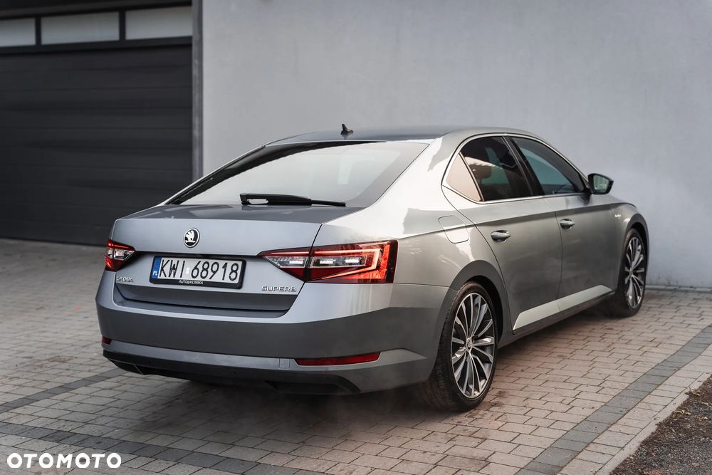 Skoda Superb 1.8 TSI L&K DSG - 7
