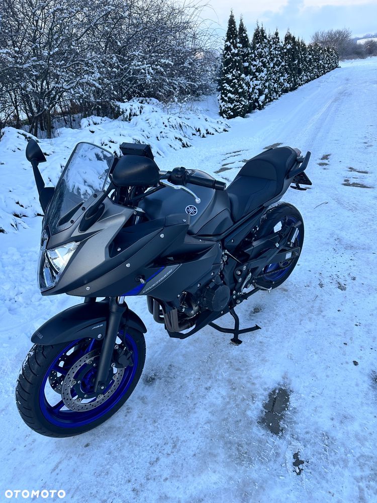 Yamaha XJ - 2
