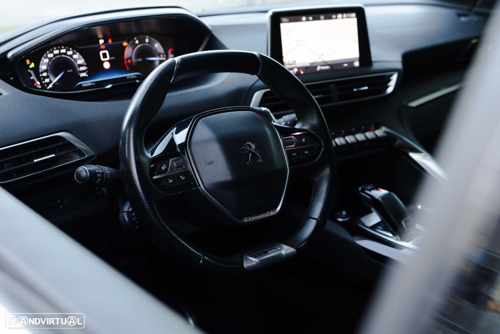 Peugeot 3008 - 13