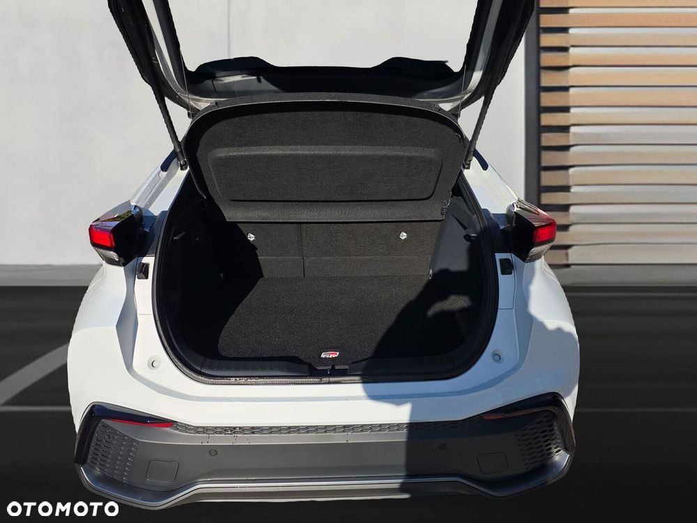 Toyota C-HR - 12