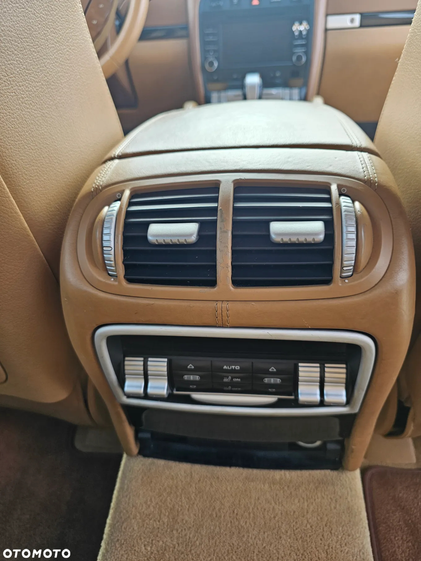 Porsche Cayenne Turbo - 10