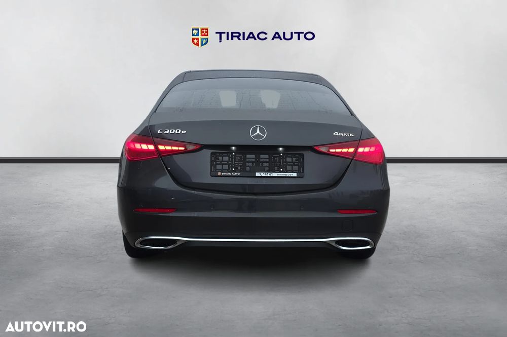 Mercedes-Benz C 300 e 4MATIC 9G-TRONIC - 4