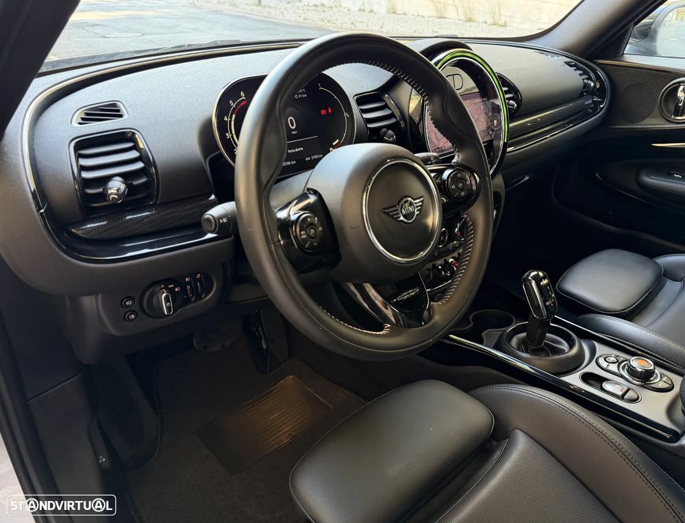 MINI Clubman Cooper D Premium Essential Auto - 12