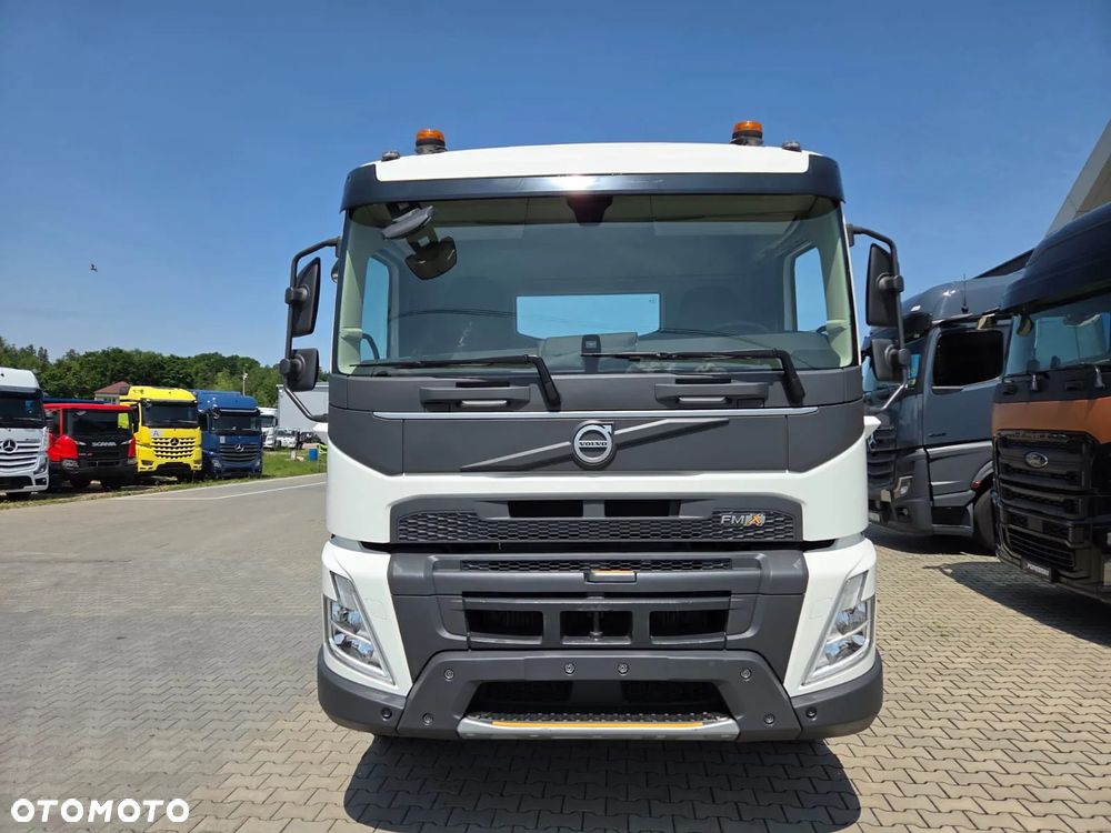 Volvo FMX 6x2 - 3