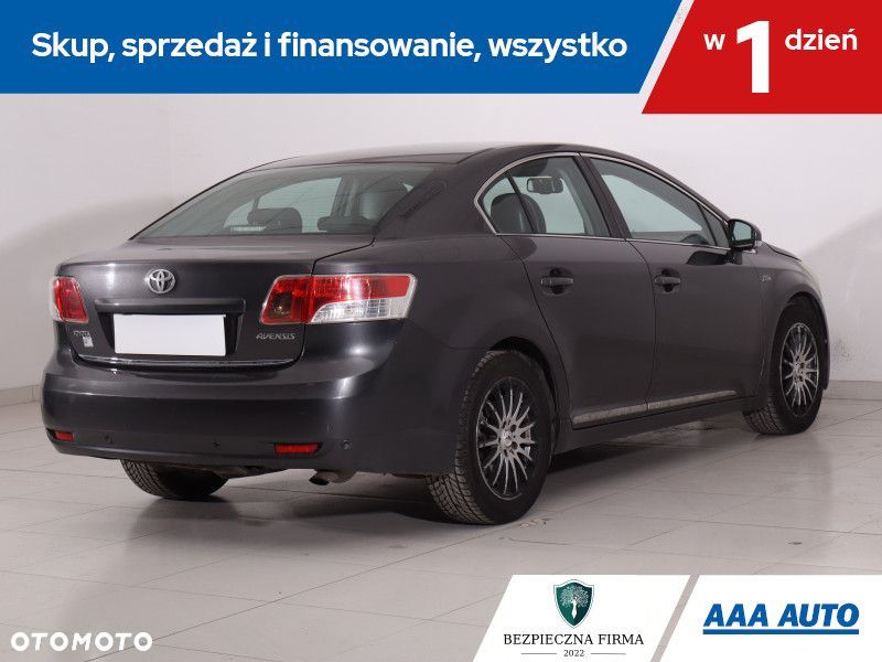 Toyota Avensis - 7
