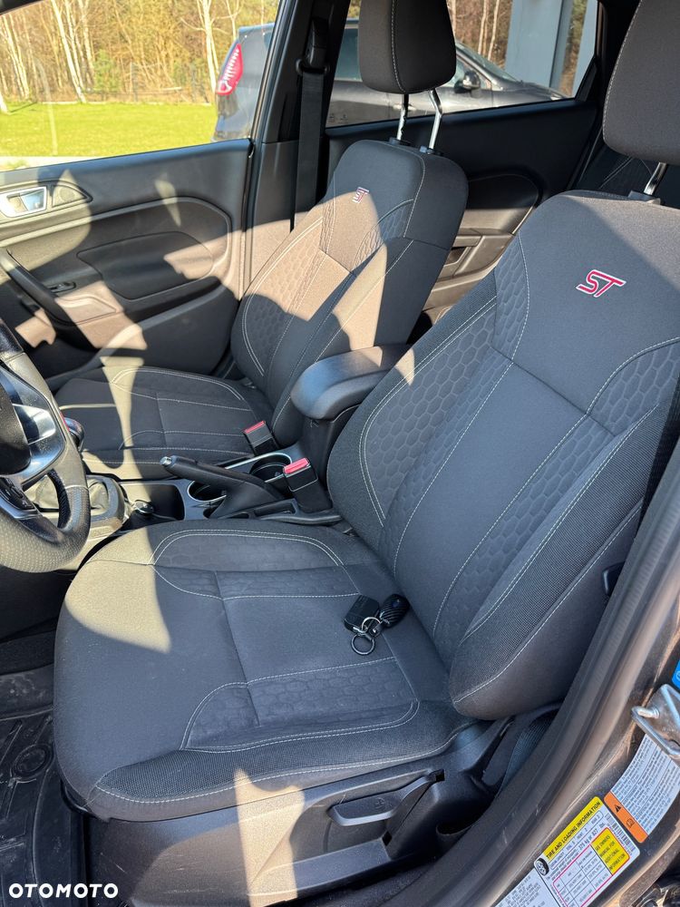 Ford Fiesta 1.6 EcoBoost ST - 6