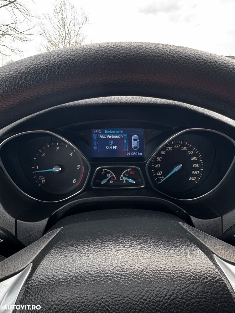 Ford Focus 1.6 TDCi DPF Titanium - 14