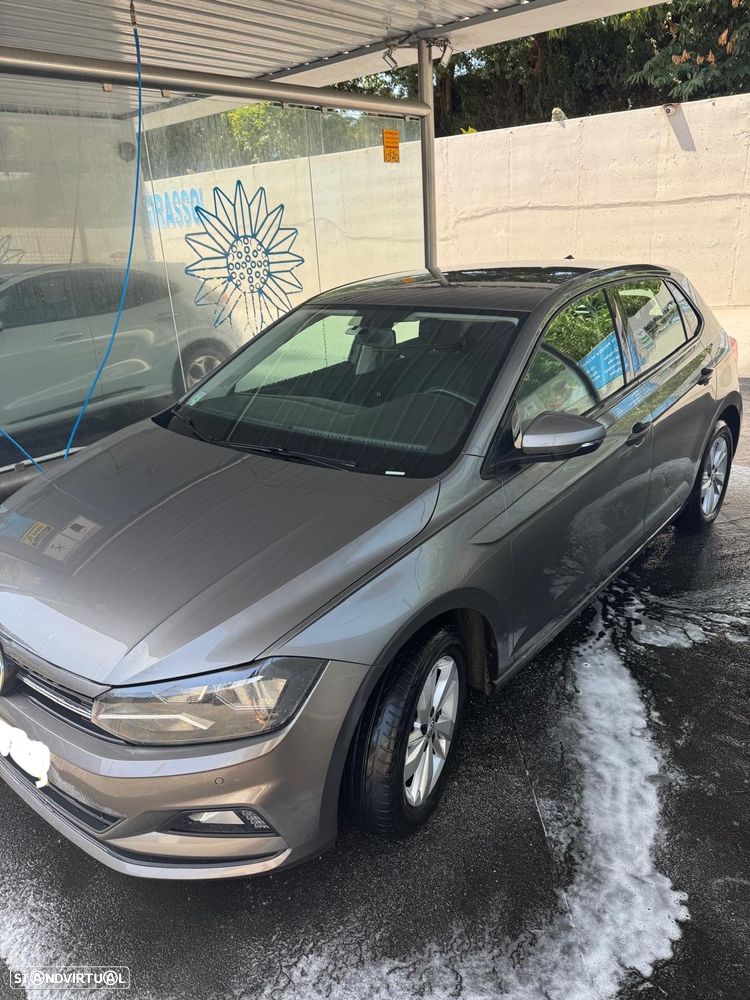 VW Polo 1.0 Confortline - 2