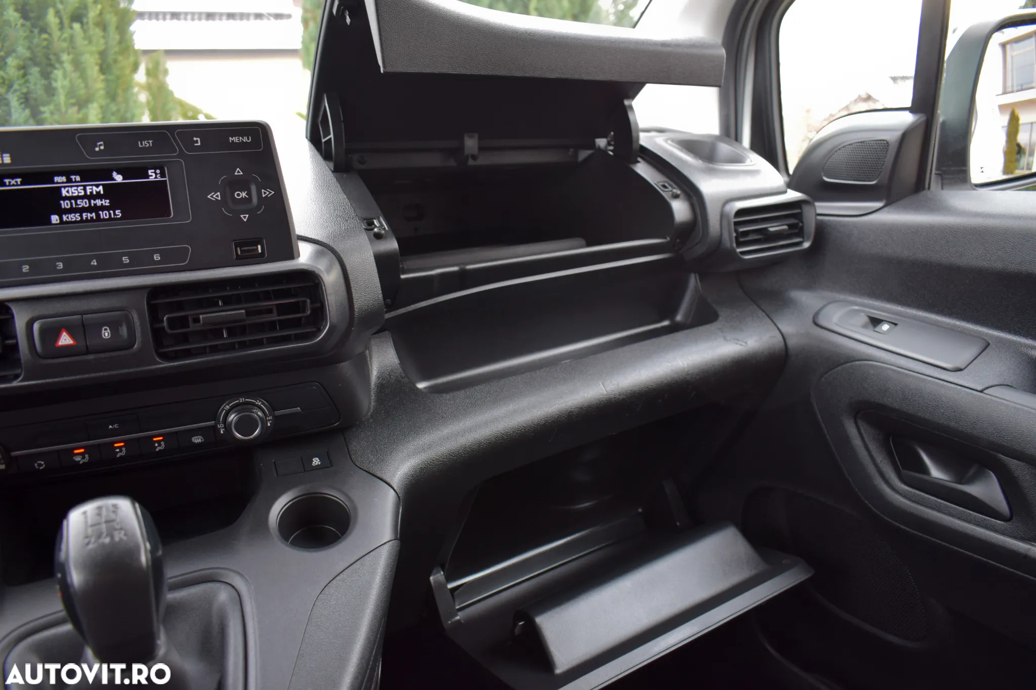 Citroën Berlingo 1.5 BlueHDi 100 S&S BVM6 Feel - 23