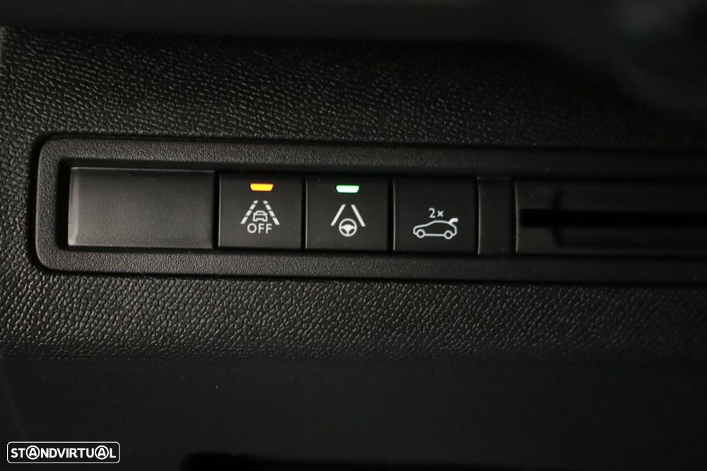 Peugeot 3008 1.2 PureTech GT EAT8 - 18