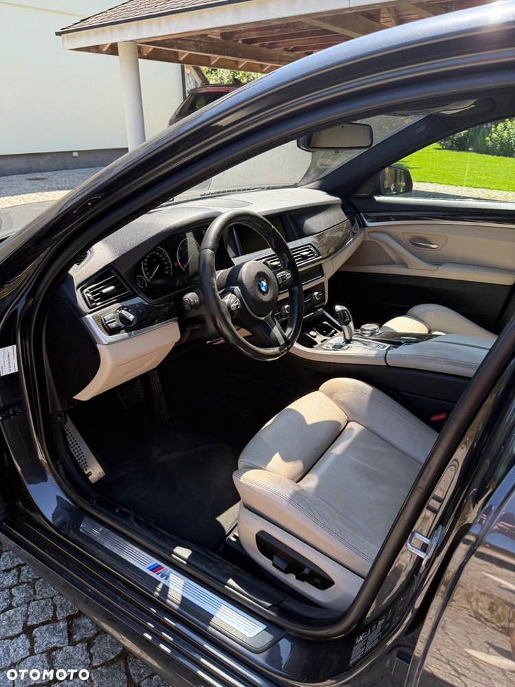 BMW Seria 5 520d xDrive - 9