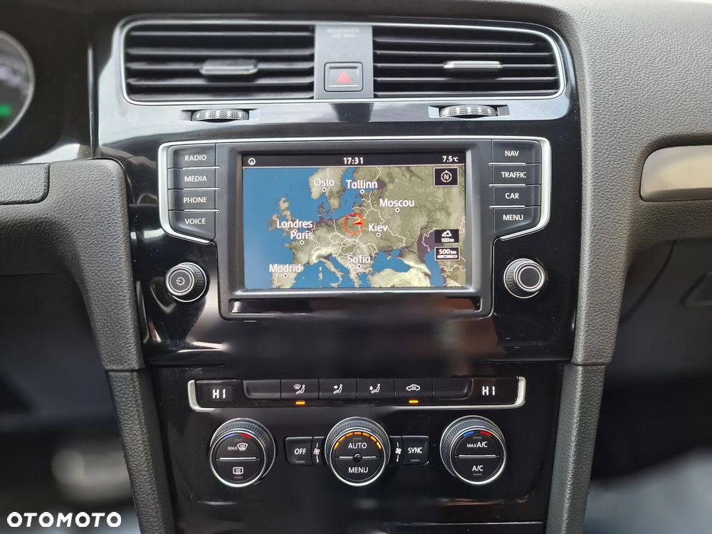 Volkswagen Golf 1.6 TDI BlueMotion Technology DSG Allstar - 31