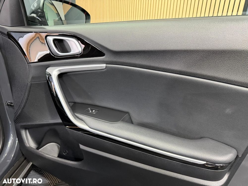 Kia XCeed 1.6 GDI 6DCT PHEV Vision - 26