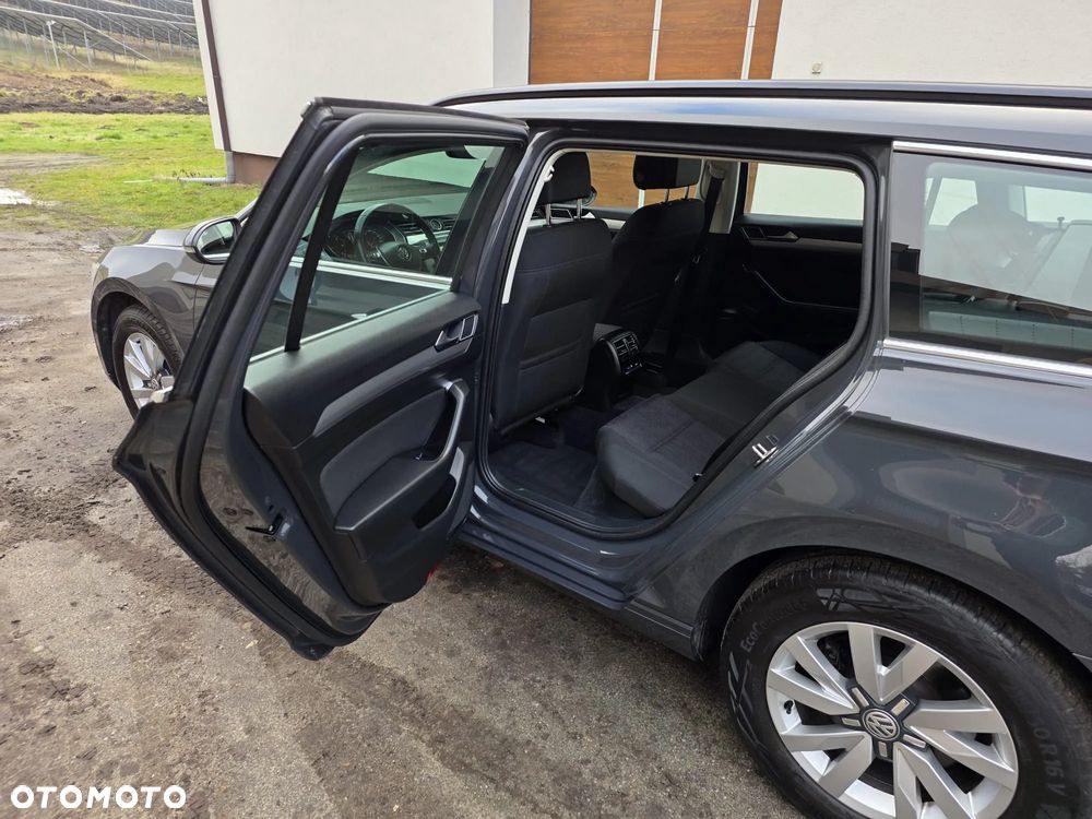 Volkswagen Passat Variant 2.0 TDI SCR DSG Comfortline - 10