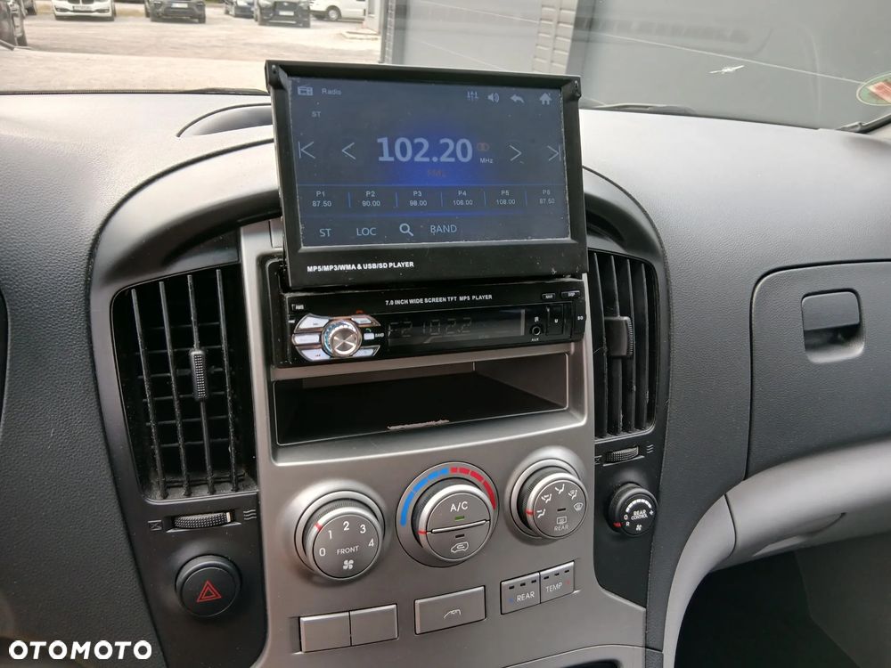 Hyundai H-1 2.5 CRDi Travel Comfort - 14