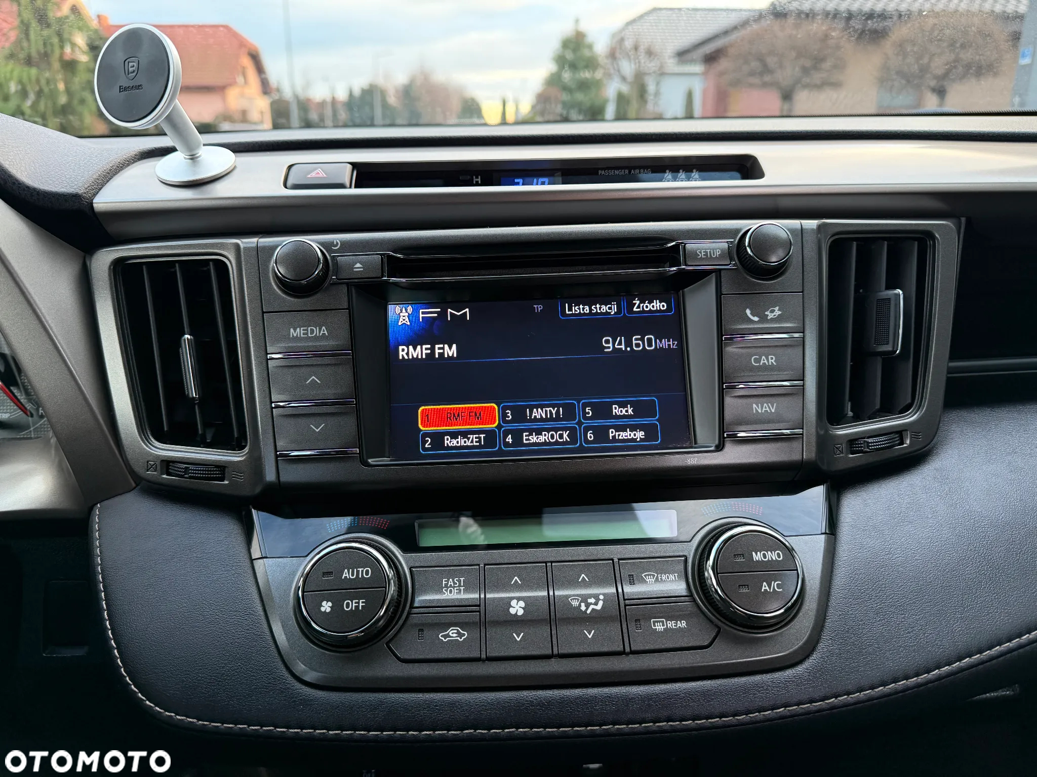 Toyota RAV4 2.0 D-4D Active - 30