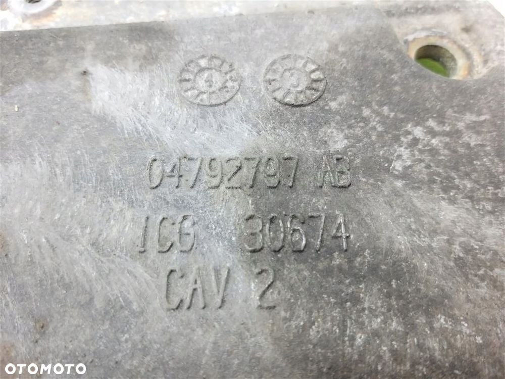 Osłona rozrządu Dodge Magnum 2004-2008 3,5 V6 BENZYNA 04792797AB ORYGINAŁ - 4