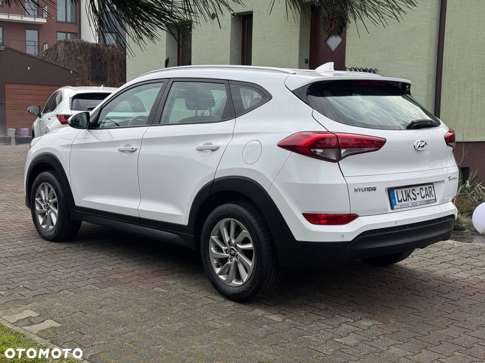 Hyundai Tucson 1.6 GDI BlueDrive Style 2WD - 36