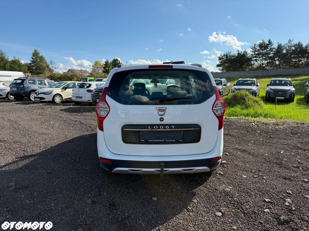 Dacia Lodgy 1.5 Blue dCi Stepway S&S - 4