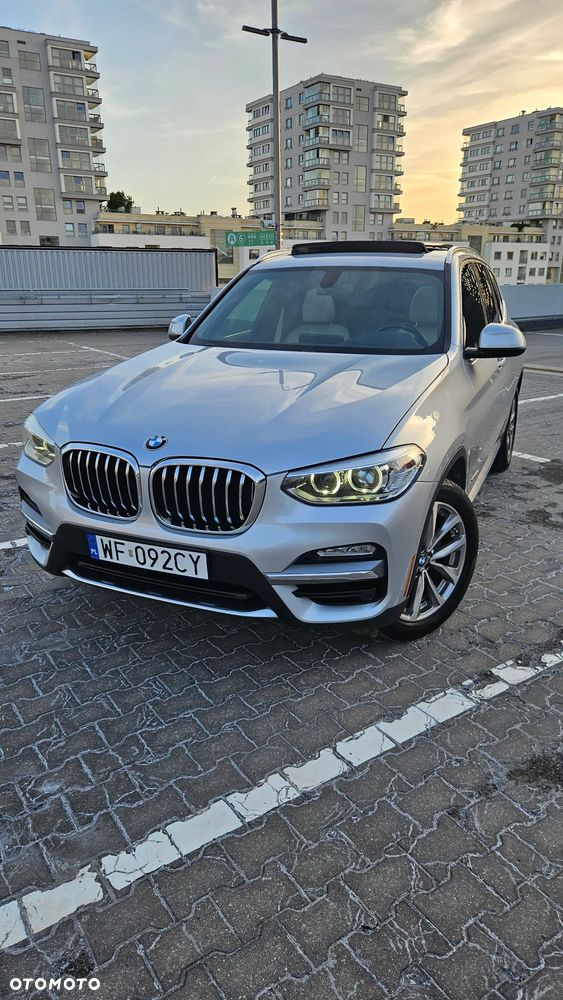 BMW X3 xDrive30i Luxury Line - 16
