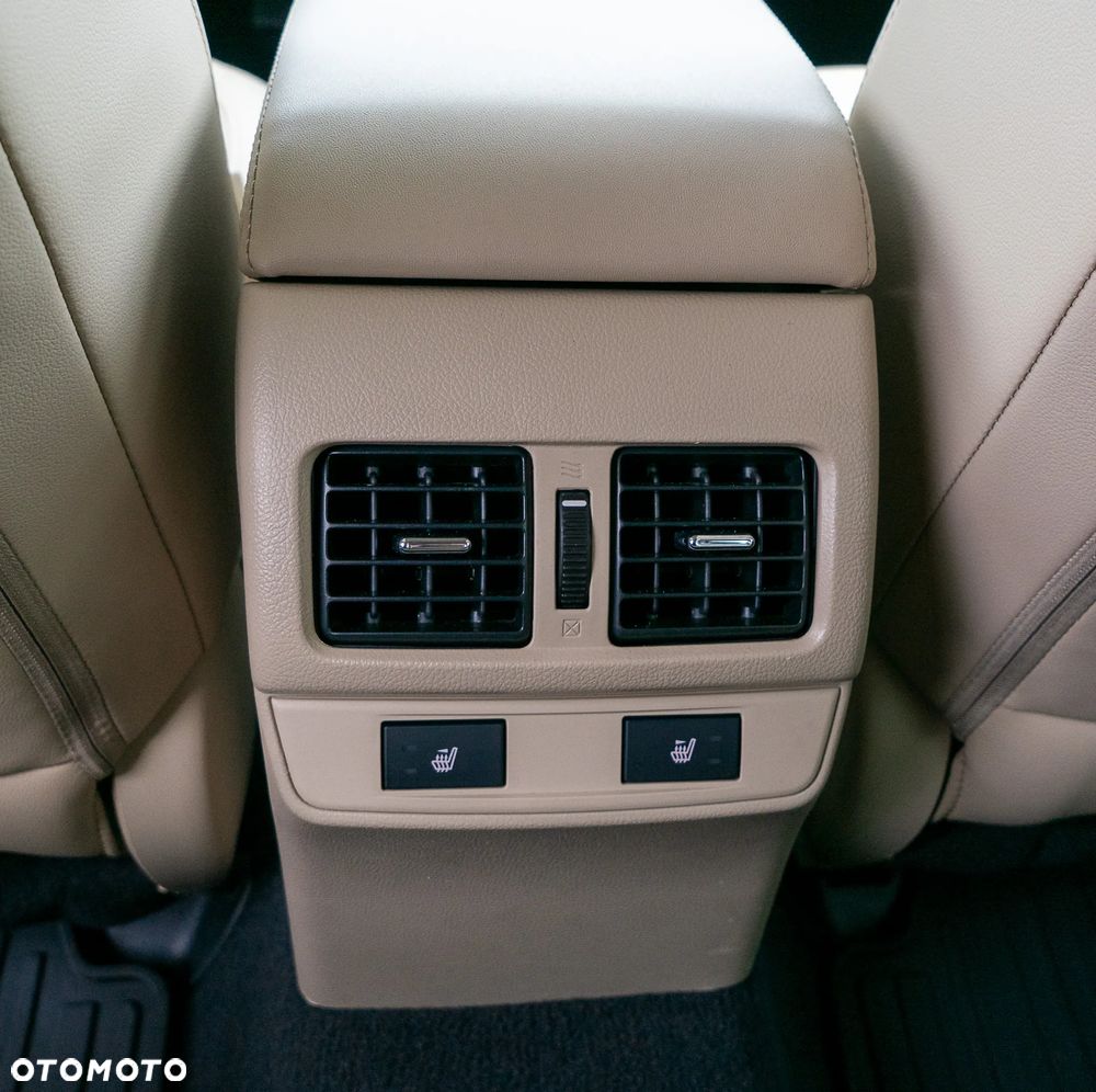Subaru Outback 2.5i Active (EyeSight) Lineartronic - 12