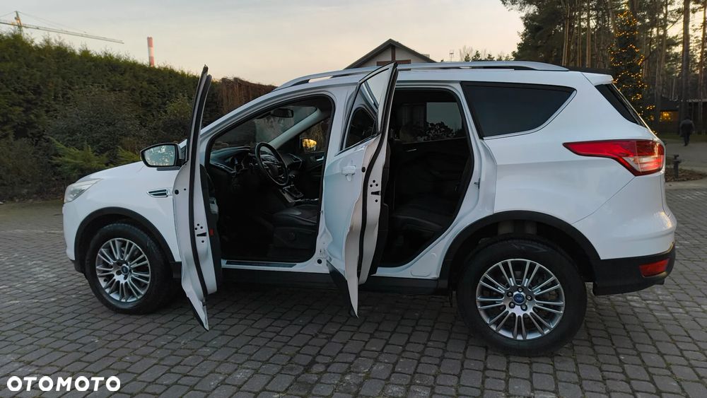 Ford Kuga 2.0 TDCi 4WD Titanium - 29