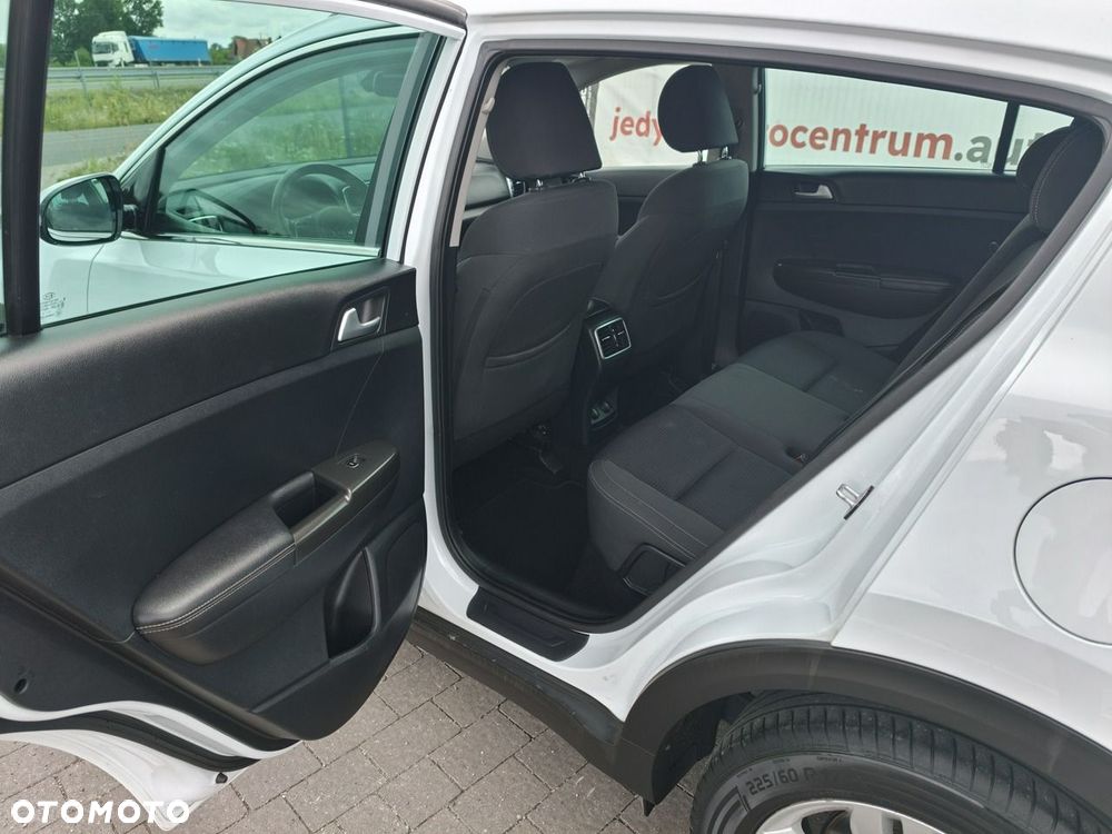 Kia Sportage - 16