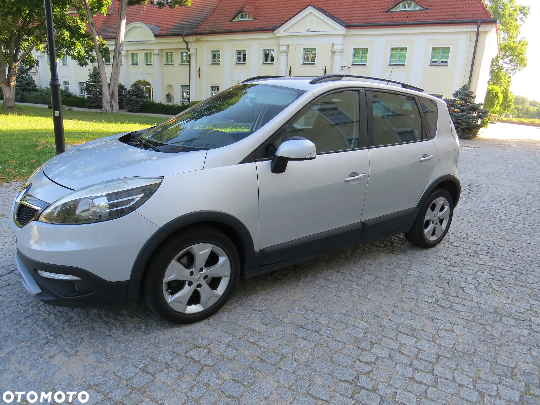 Renault Scenic dCi 110 Xmod Paris - 7