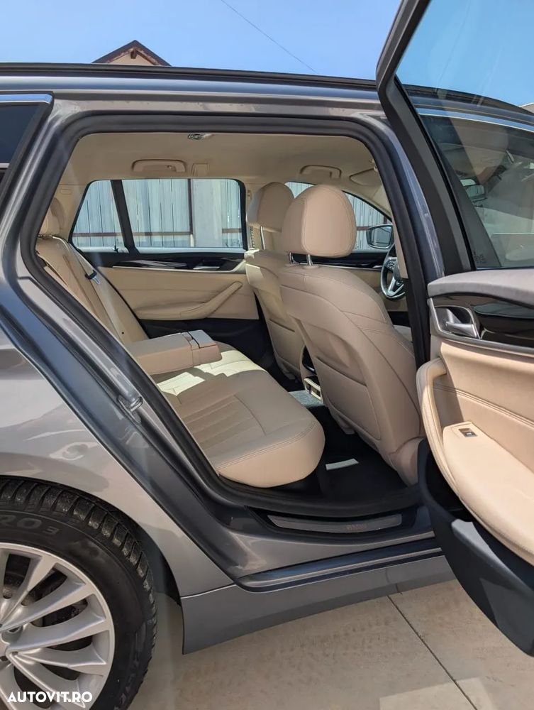 BMW Seria 5 530e Touring Aut. - 13