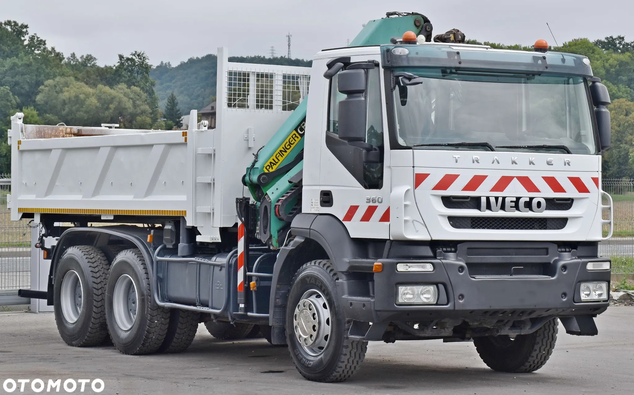Iveco TRAKKER 360 * WYWROTKA 5,20m + BORDMATIC * PK 16502 + PILOT / 6x4 - 4