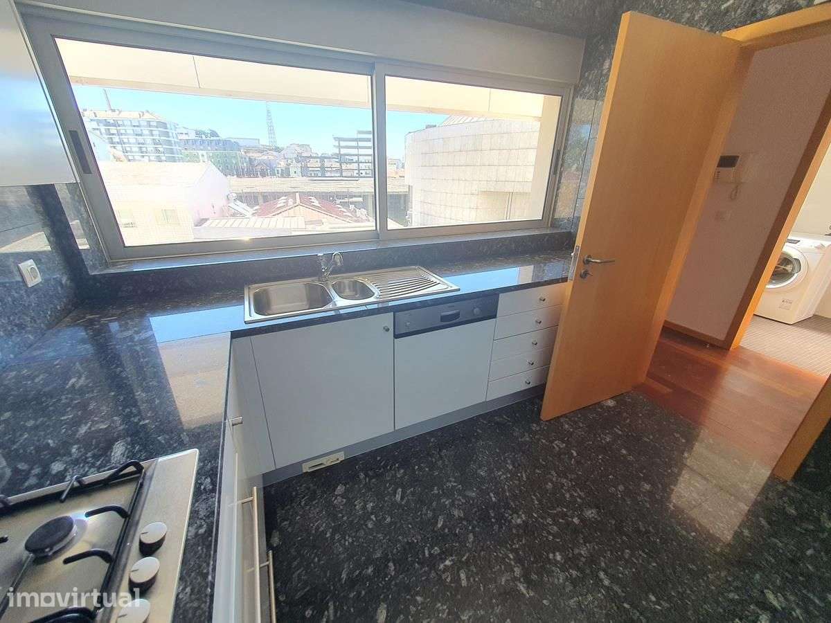 Grande oportunidade de investimento no centro do Porto - Grande imagem: 5/21