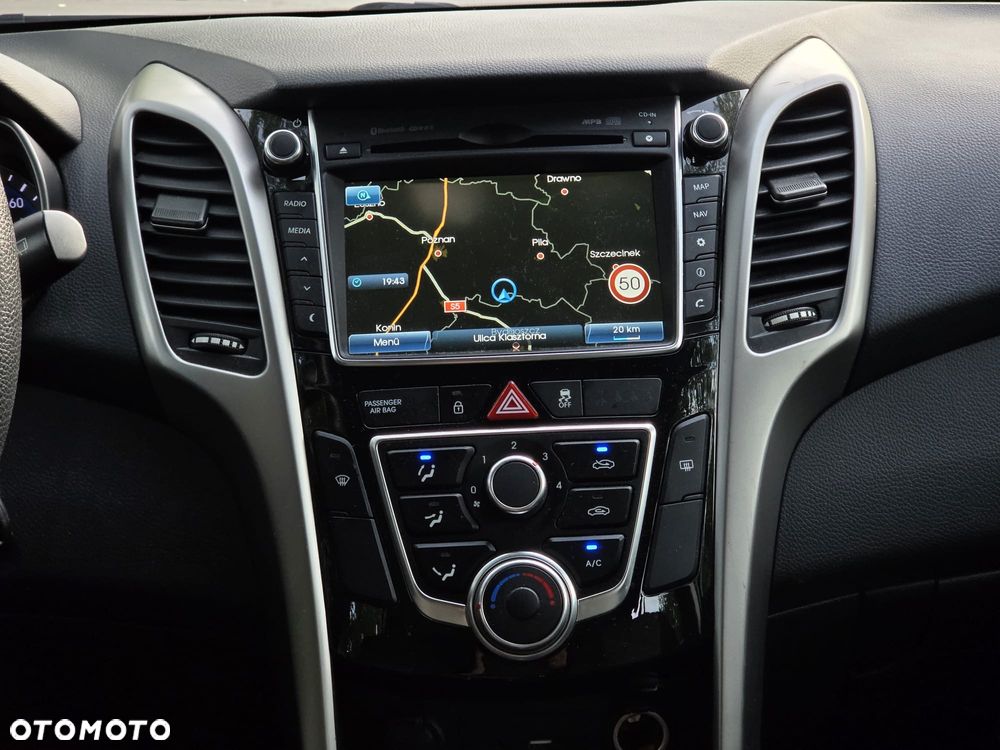 Hyundai i30 1.4 BlueDrive Classic - 16