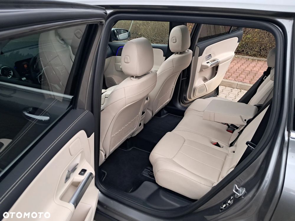 Mercedes-Benz GLB 200 d 8G-DCT Progressive Advanced - 36