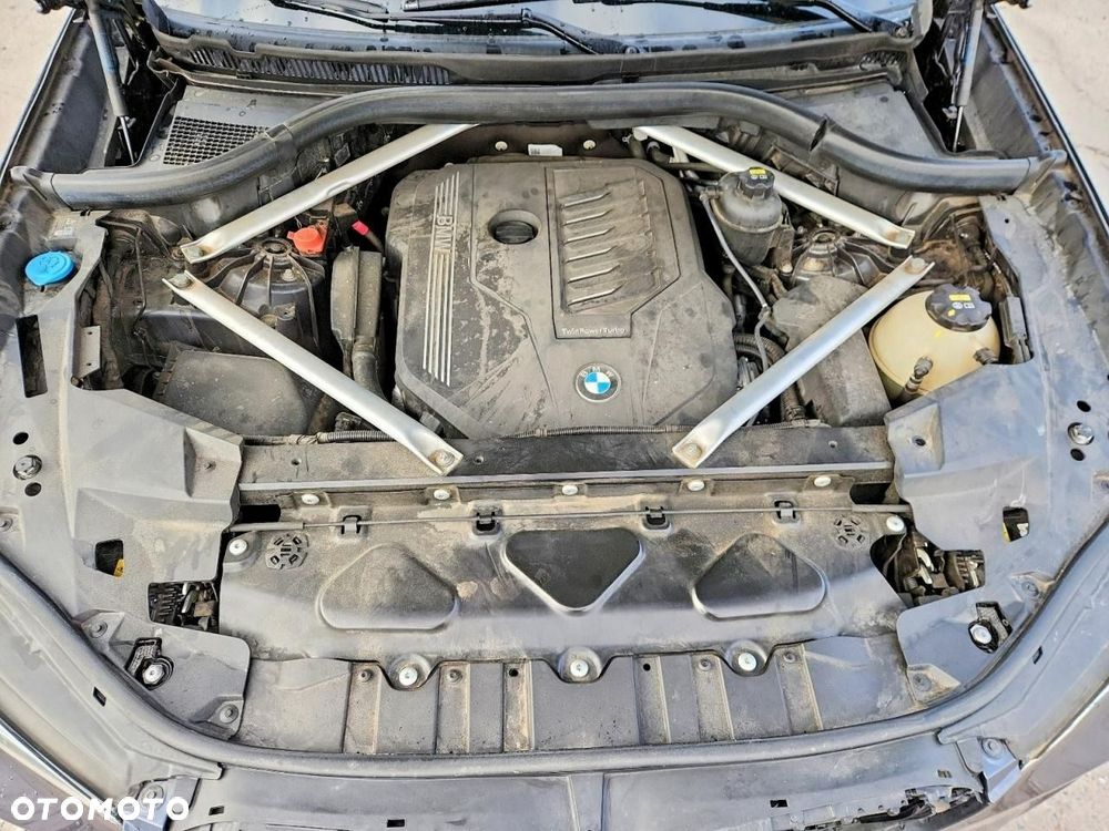 BMW X5 xDrive40i - 12