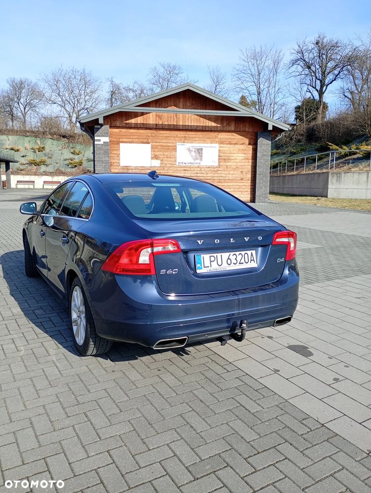 Volvo S60 D4 Drive-E Momentum - 4