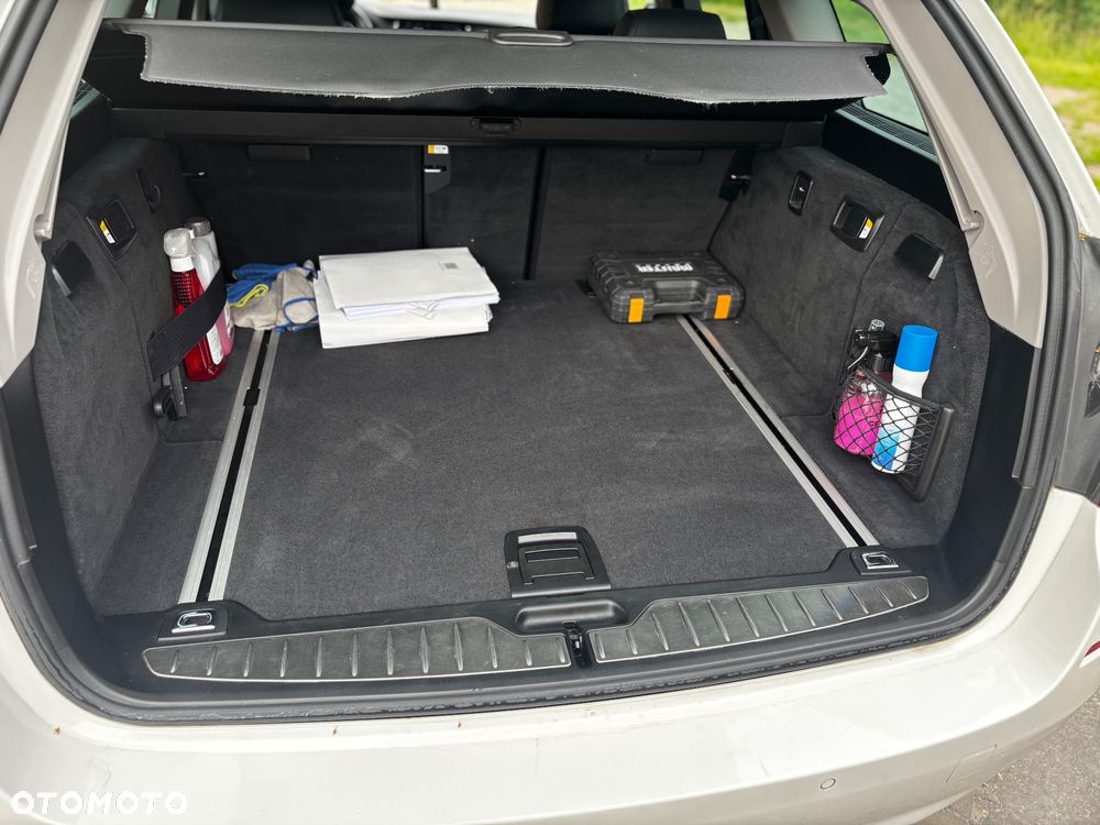 BMW Seria 5 520d xDrive Luxury Line - 17