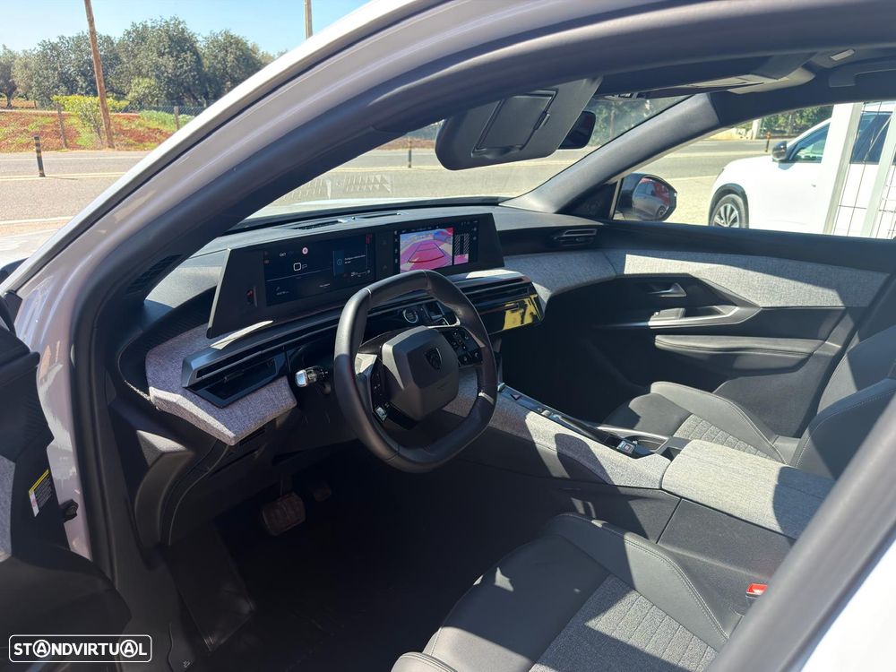 Peugeot 3008 Hybrid 145 e-DSC6 Allure - 17