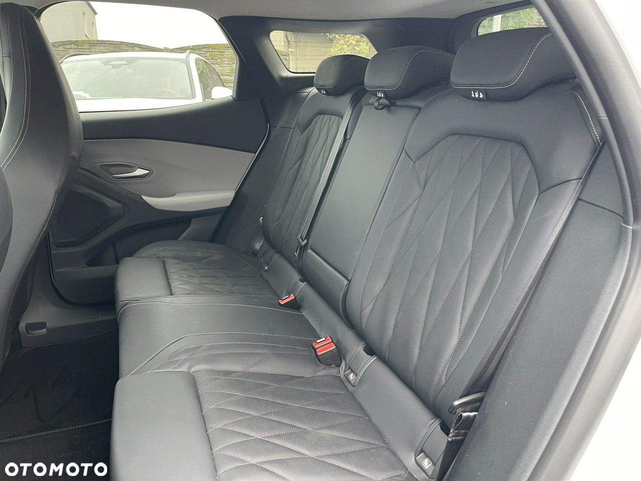 Ford Explorer Dual-Elektromotor Extend Range AWD 79kWh Premium - 11