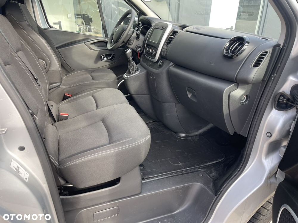 Renault Trafic - 15