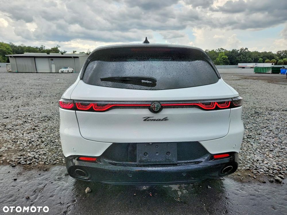 Alfa Romeo Stelvio - 6