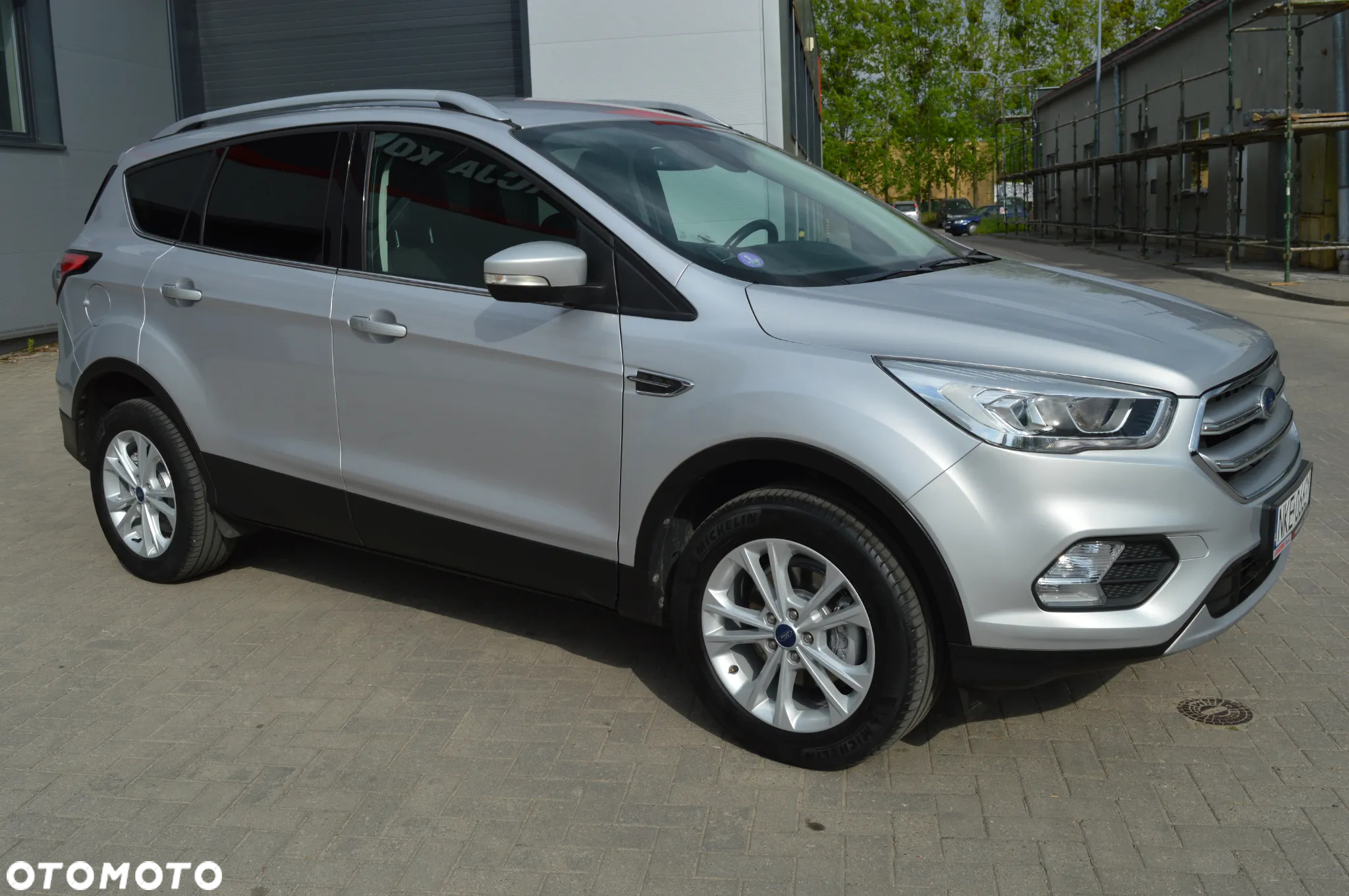 Ford Kuga 1.5 EcoBoost 2x4 Titanium - 12